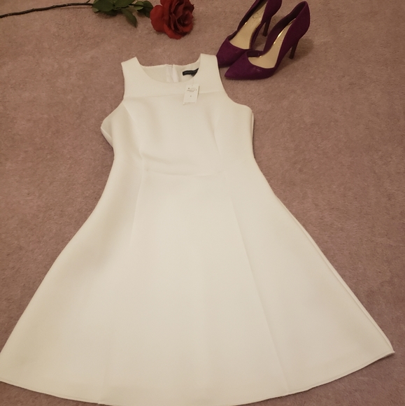 Banana Republic Puff White Dress - Picture 2 of 10